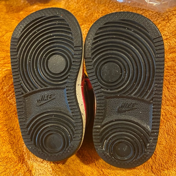 Nike FLIGHT baby size 3 shoes. Great condition! - Picture 4 of 4